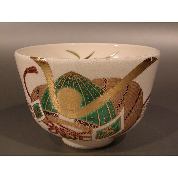 茶道具　抹茶茶碗　色絵　兜（かぶと）画、 京都　相模竜泉作、桐共箱　新品。