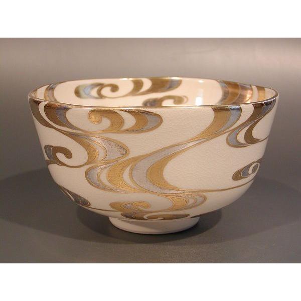 茶道具　抹茶茶碗　金銀彩　流水画、京都　相模竜泉作、桐共箱　新品。