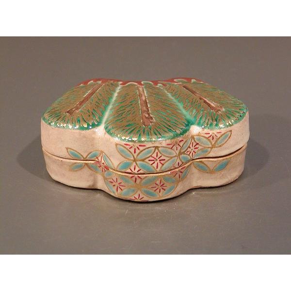 四代眞清水蔵六　香合　茶道具 楽天市場】【中古】【香道】京焼 真清水蔵六造 青磁福字香合（共
