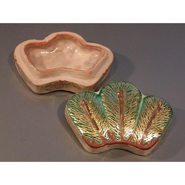 香合 真清水蔵六 若松 茶道具 茶道具・香合】香合 若松、四代 眞清水 藏六（ましみず ぞうろく