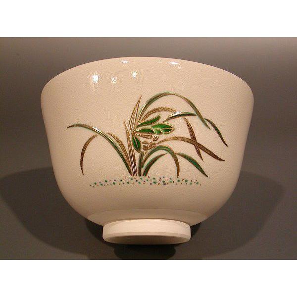 生まれのブランドで 茶道具 抹茶茶碗 色絵 春蘭画（S）、 京都 相模竜泉作、桐共箱 工芸品