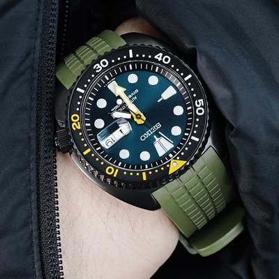 Tendances TY532001 グリーン ラバーベルト 時計※新品未使用品 Tendances TY532001 グリーン ラバーベルト 時計※新品未使用品