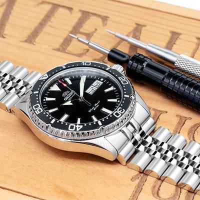 22mm メタル時計バンド ステンレス ジュビリーR ブレスレット Vクラスプ for オリエント スポーツ ダイバースタイル Kamasu MAKO III RN-AA0810N, RN-AA0811E他 : ss221820b113 : 時計ベルトのタイコノートジャパン - 通販 - Yahoo!ショッピング 22mm メタル時計バンド ステンレス ジュビリーR ブレスレット Vクラスプ for オリエント スポーツ ダイバースタイル Kamasu MAKO III RN-AA0810N, RN-AA0811E他 : ss221820b113 : 時計ベルトのタイコノートジャパン - 通販 - Yahoo!ショッピング