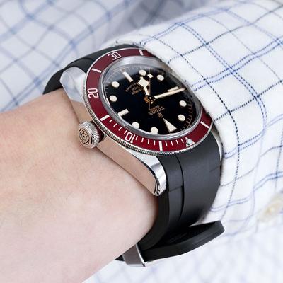22mm Crafter Blue 時計ベルト NBRラバー ブラック カーブド 22mm Crafter Blue 時計ベルト NBRラバー ブラック カーブド