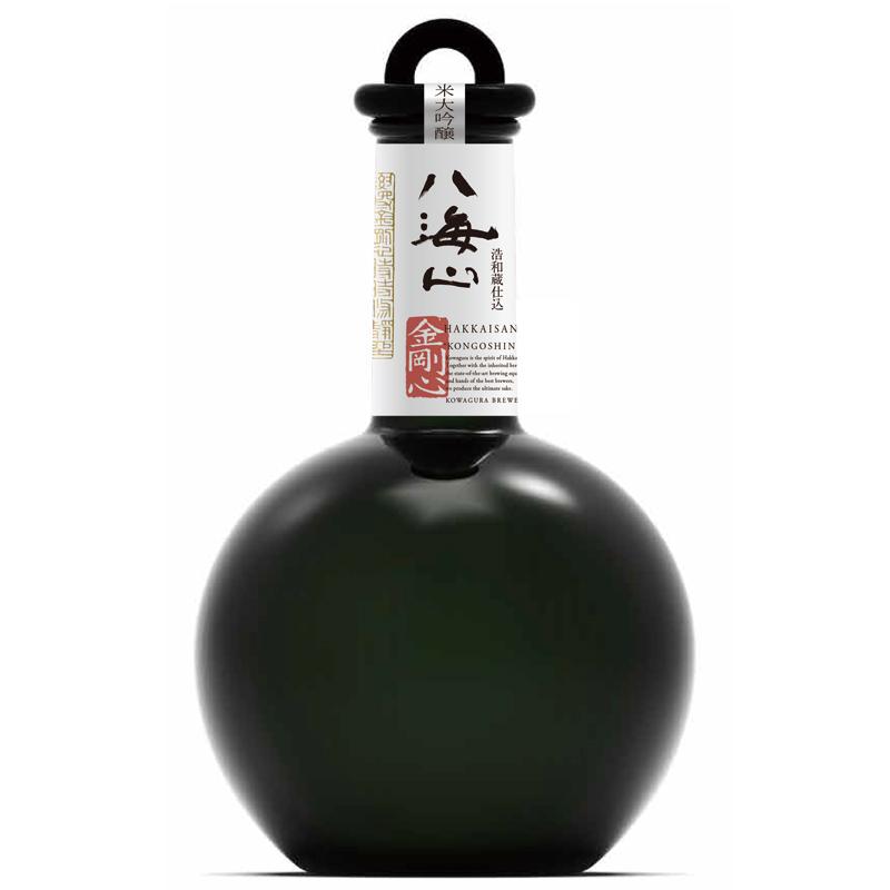八海山 日本酒 純米大吟醸 金剛心 黒瓶 800ml 限定品 新潟県 南魚沼市