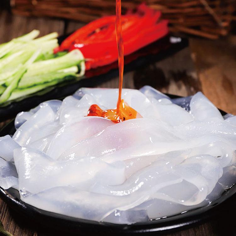 東北大拉皮 極太中国タンミョン 広さ約1.7cm ツルツル 板状の春雨 中華