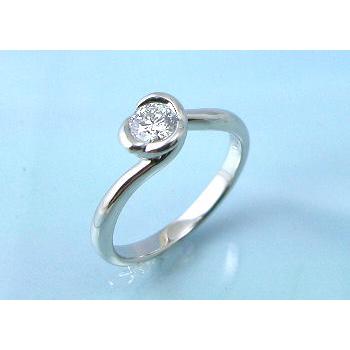 ダイヤモンドリング　プラチナ　ハートキュー プラチナ ダイヤモンド エンゲージリング 0.31ct VS1 D ハート