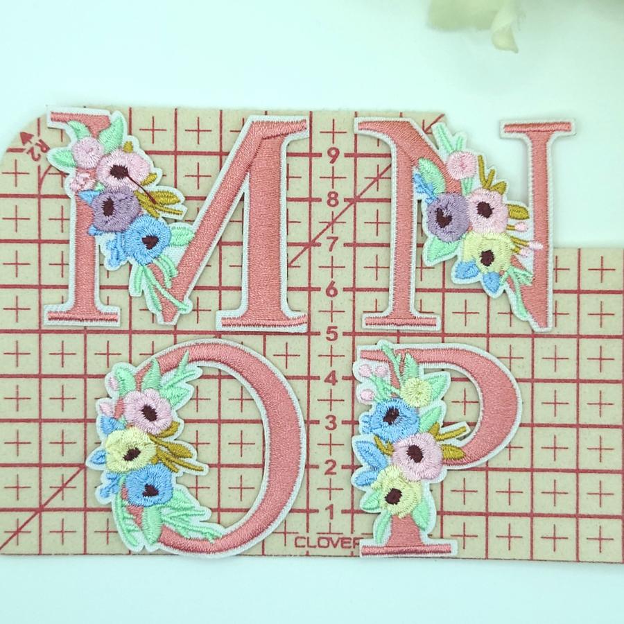 アイロンワッペン　オーダー　刺繍ワッペン　アップリケ　イニシャル　名入れ アイロンワッペン 刺繍 アップリケ イニシャル アルファベット 文字