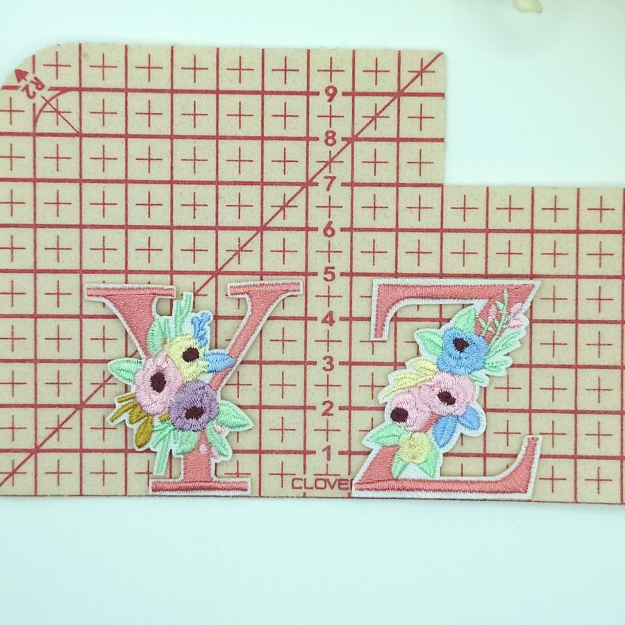 アイロンワッペン 刺繍 アップリケ イニシャル アルファベット 文字