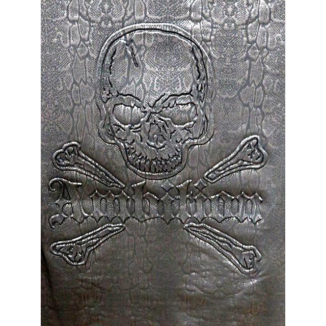 BE AMBITION スカル＆ロゴ エンボス加工 長袖ジップTシャツ ビー