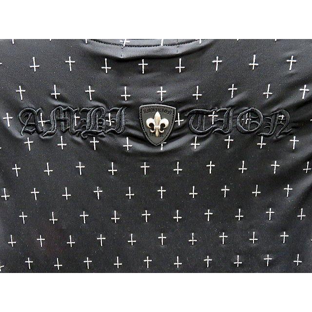 Be Ambition 百合ワッペン クロス柄Vネック半袖Tシャツビー