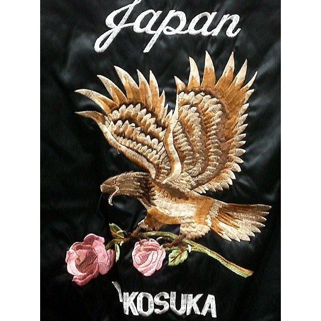 スカジャン 鷹に薔薇 日本製本格刺繍のスカジャン : yh-5026-blk 