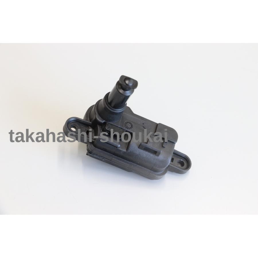 ティグアン【フォルクスワーゲン純正】フューエルリッド ロック（燃料