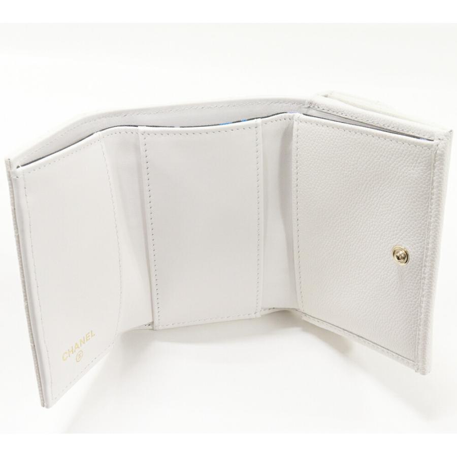 CHANEL（シャネル） 三つ折り財布(小銭入れあり) クラシックスモール