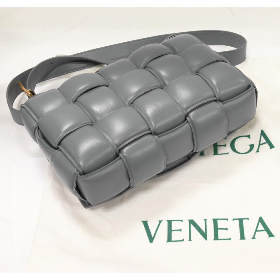 ☆定番・極美品☆ BOTTEGA VENETA パテッドカセットショルダー ボッテガヴェネタ ショルダーバッグ スモール パテッド カセット