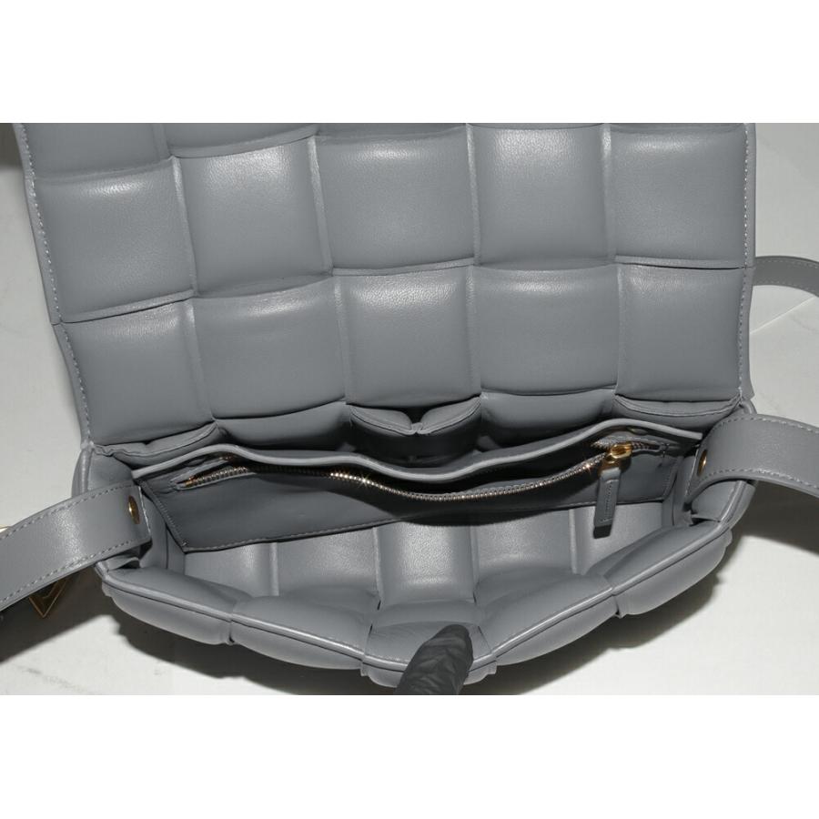 ☆定番・極美品☆ BOTTEGA VENETA パテッドカセットショルダー ボッテガヴェネタ ショルダーバッグ スモール パテッド カセット