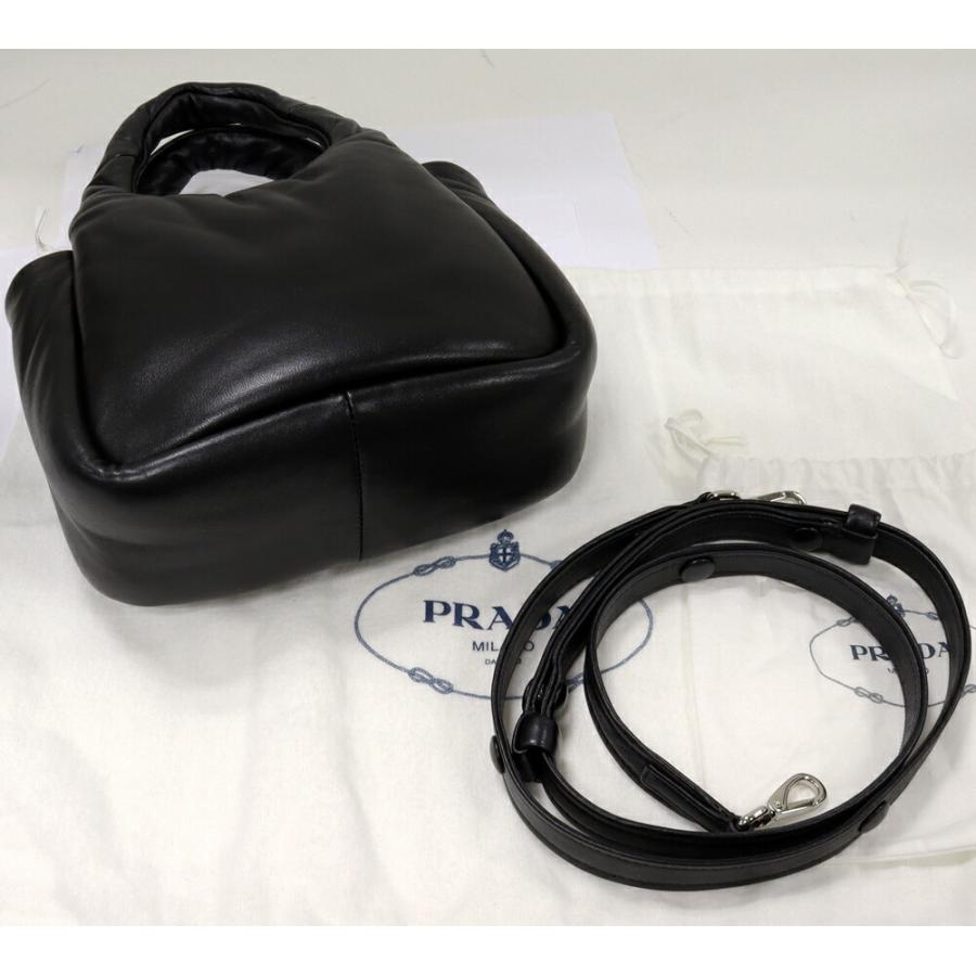 PRADA（プラダ） ナッパトライアングル スモール ナッパレザー 黒 2WAY