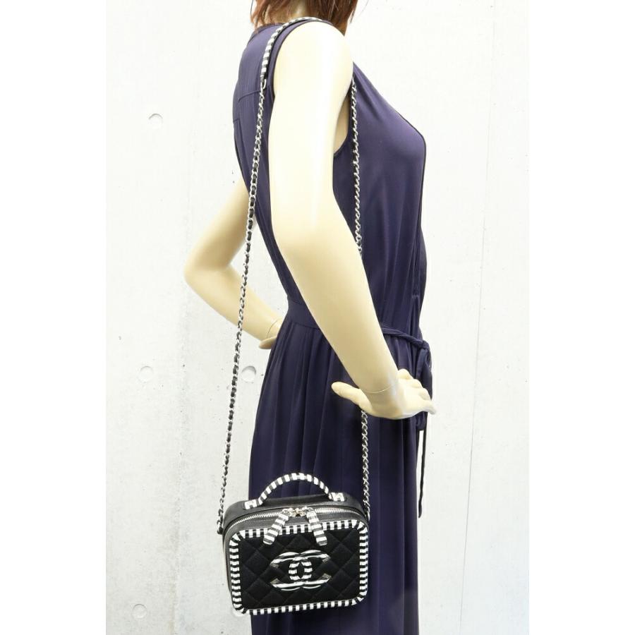 angela　②新品未使用シャネル　キャビアスキン　CCフィリグリー CHANEL（シャネル） チェーンショルダーバッグ CCフィリグリー