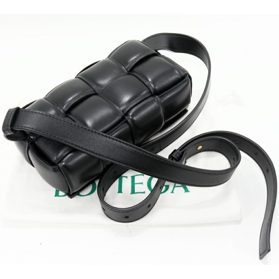 ボッテガヴェネタ ボディバッグ イントレチャート パデッド カセット