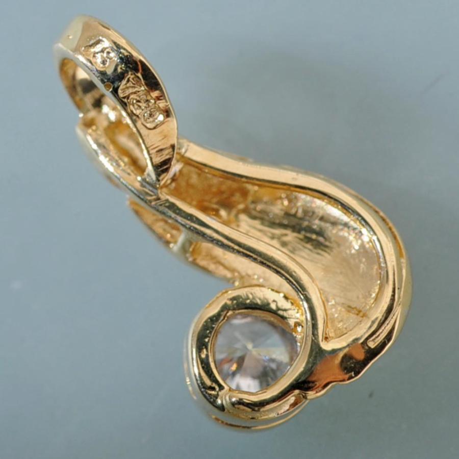 刻印有、k18、ダイヤ0.18ct、ペンダントヘッド