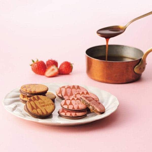 THE SWEETS ザ・スウィーツ 苺キャラメルサンドクッキー（12個