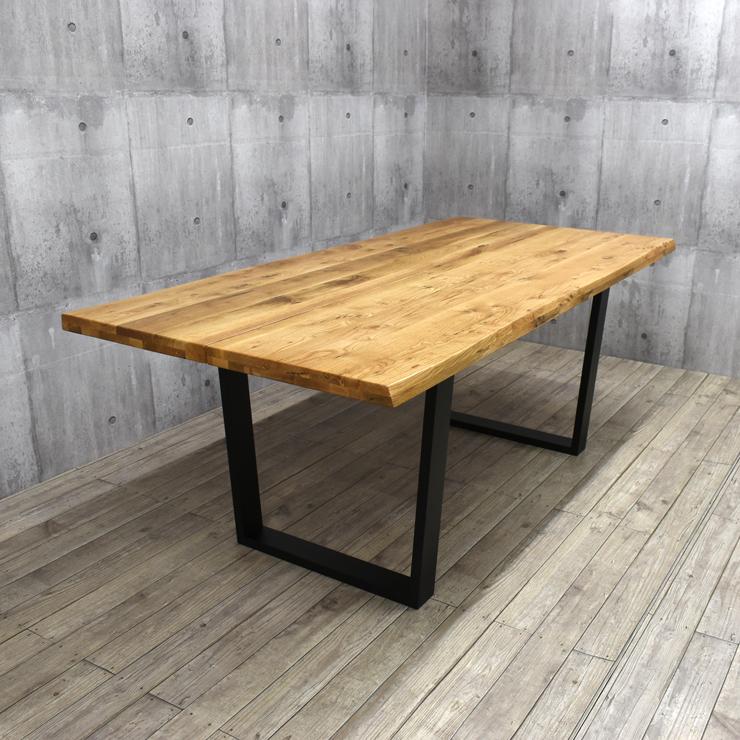 ダイニングテーブル 幅190cm ナチュラルオーク色 天然木 黒脚 一枚板風