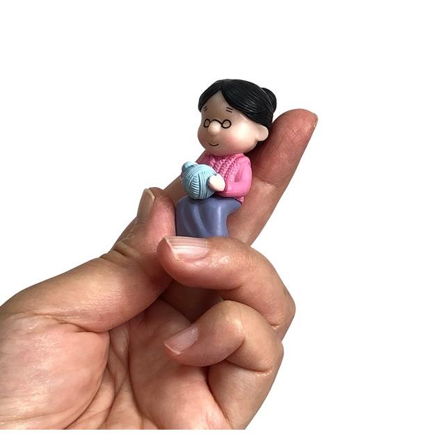 ミニ人形 公園椅子おじいさんおばあさん3セット テラリウム フィギュア