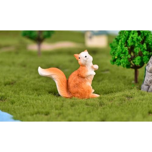 松ぼっくりりす 8タイプ4個セット テラリウムフィギュア ミニチュア ミニフィギュア イベント 箱庭 コケリウム Chenj テラリウム専門店takara 通販 Yahoo ショッピング