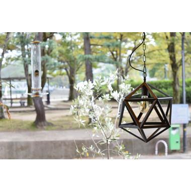 LHT-722 東谷 照明器具 天井照明 ペンダントライト 電気工事不要 ロット2(小箱入)  W30×D30×H40.5(コード長:1m)の画像