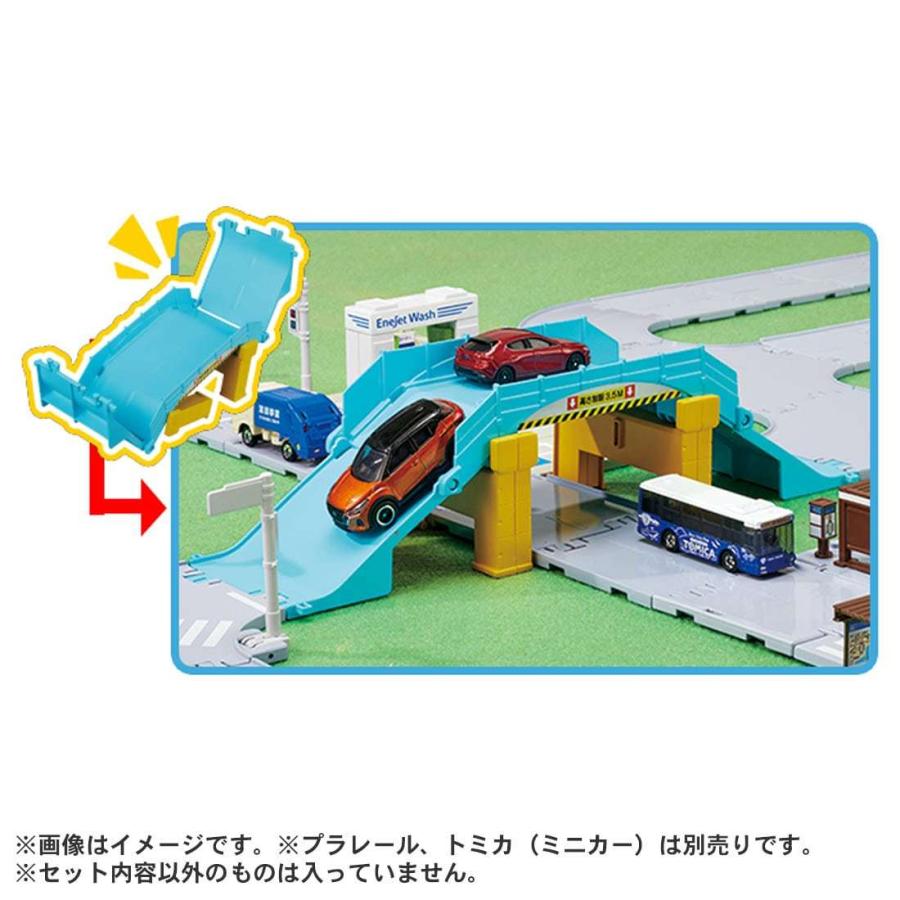タカラトミー トミカタウン まとめ売り 9点 タカラトミー トミカワールド トミカタウン 料金所 (ミニカー