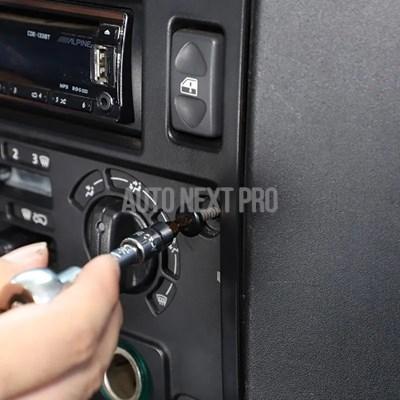 【並行輸入品】ランドローバーディフェンダー90 110 04-18カーセンターコンソール電話ホルダーgpsナビゲーショントランシーバーラジオブラケットの画像