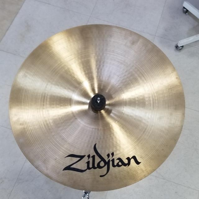 中古品】A.Zildjian MEDIUM RIDE 18