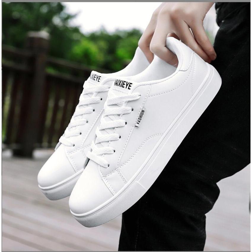 【 】インソールで快適♪メンズカジュアルスニーカー 特価】スニーカー メンズ おしゃれ シンプル カジュアル 白 黒