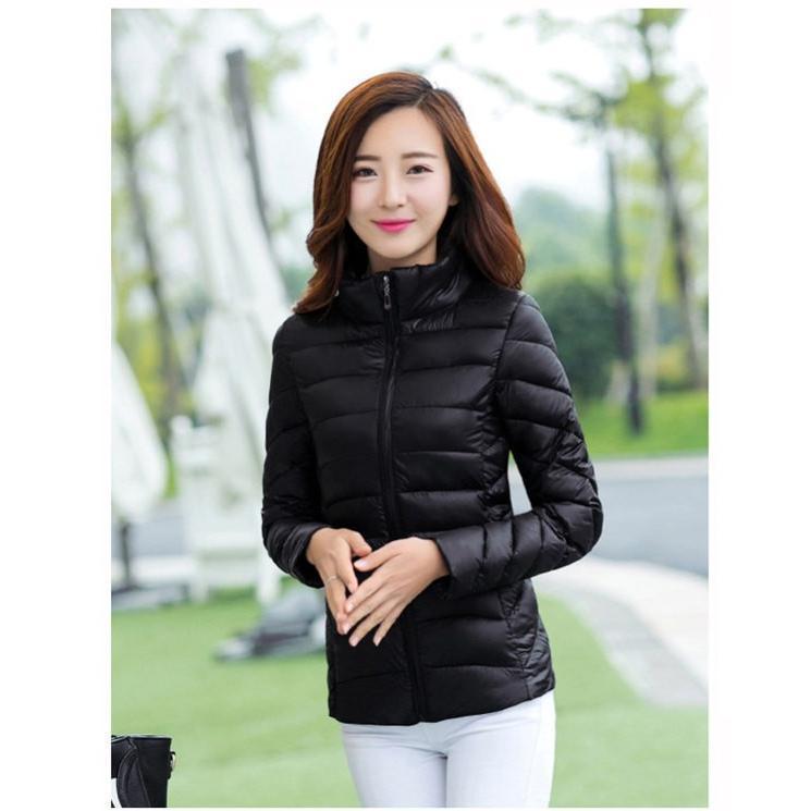 専用です　N°21 フェザー付きダウンジャケット 黒とピンク 専用です N°21 フェザー付きダウンジャケット 黒とピンク 専用