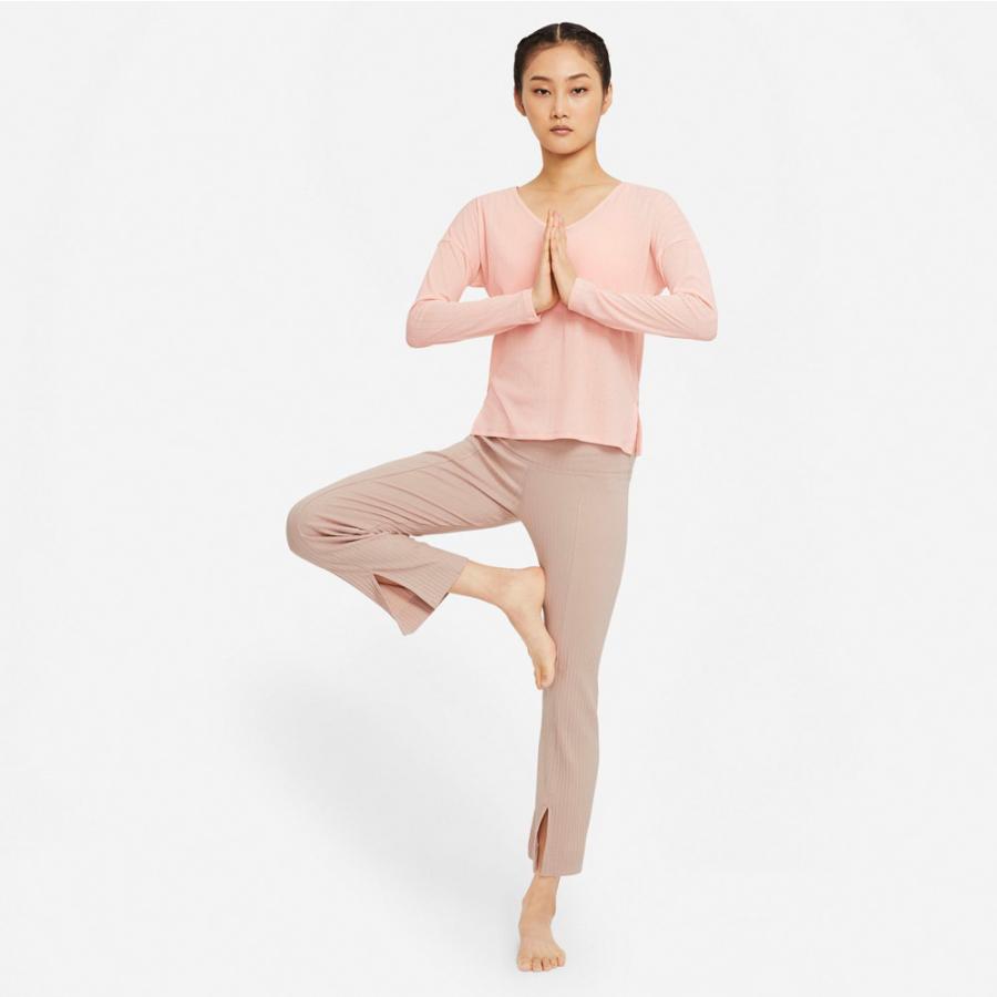 Nike yoga ヨガ セットアップ Mサイズ Nike yoga ヨガ