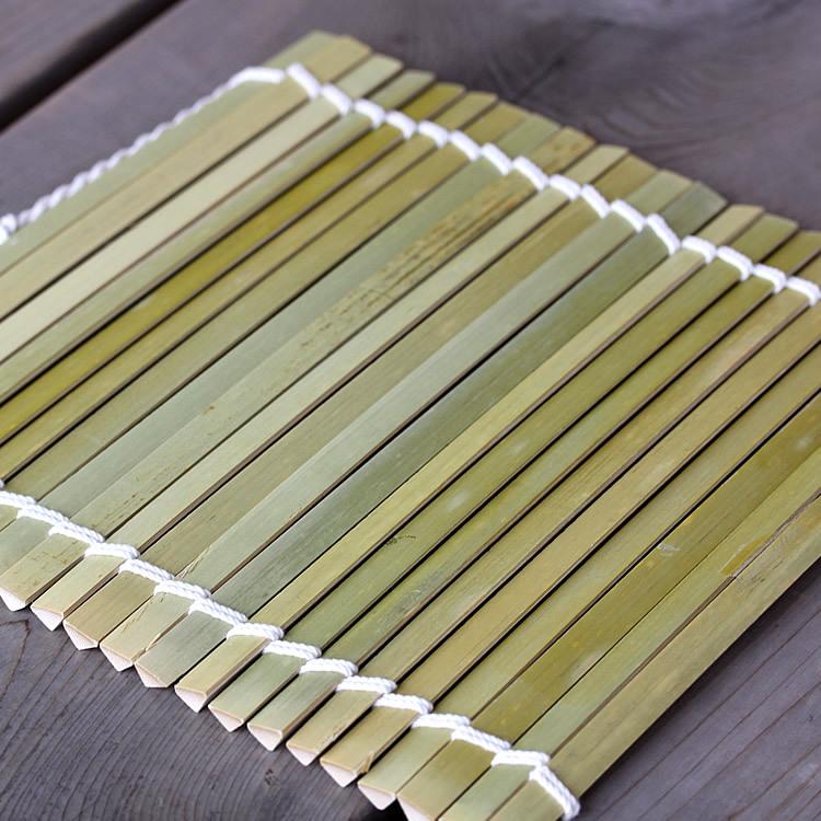 国産 安心の日本製 お節料理に欠かせない竹皮付の伊達巻き卵用巻きす 鬼 すだれ 鬼す Sa 虎斑竹専門店 竹虎 通販 Yahoo ショッピング