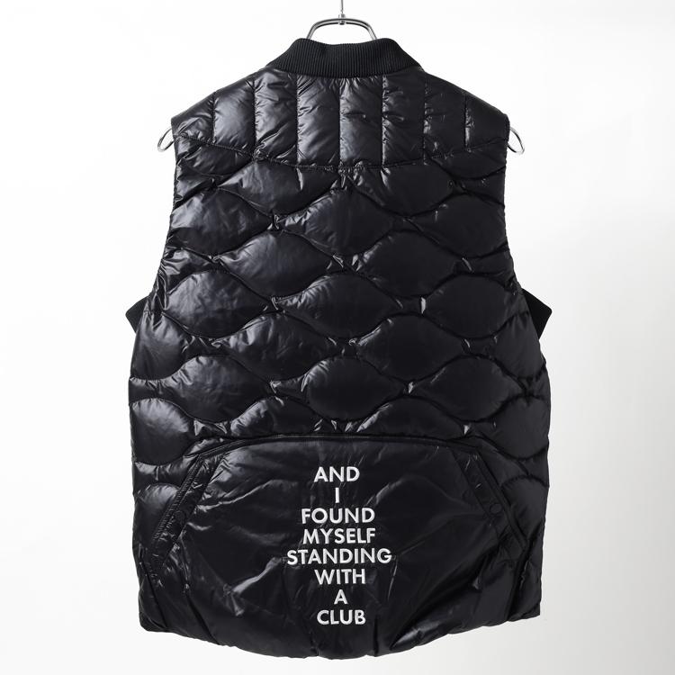 ディセンバーメイ ゴルフ ダウンベスト ブラックXL極美品 ディセンバーメイ ゴルフ ダウンベスト ブラックXL極美品 ディセンバー