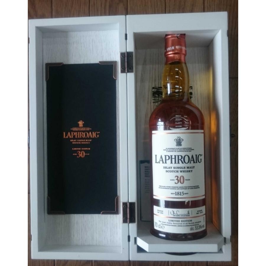 ラフロイグ30年の木箱 ラフロイグ30年 700ml 53.5度 木箱入り 並行品 : 酒のたきはん