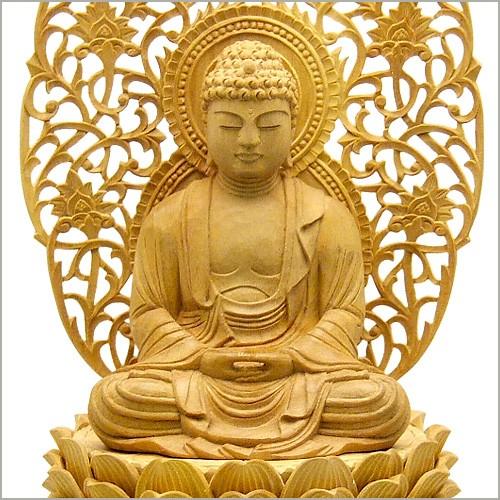 釈迦如来(曹洞宗・臨済宗) 白檀製 1.8寸 : 仏壇・仏具販売-仏壇屋 滝田