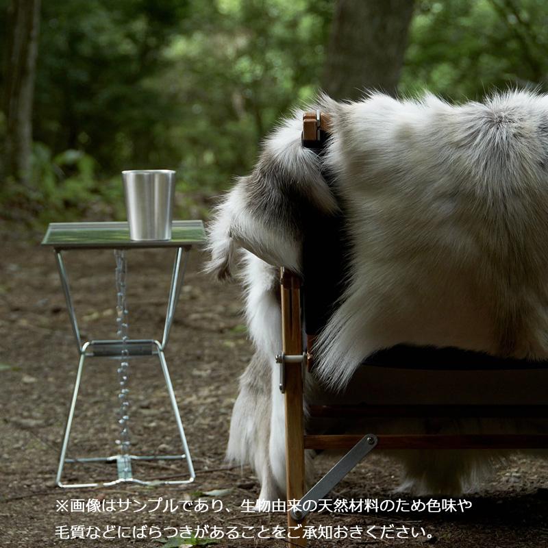 フィンランド　トナカイ　毛皮　ラグ　絨毯 フィンランドトナカイ毛皮ラグ絨毯