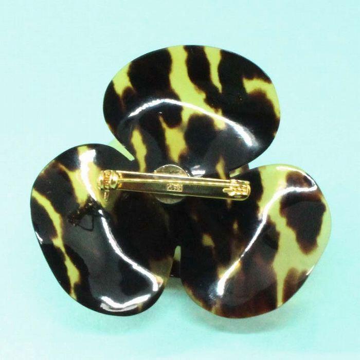 本べっ甲 花 ブローチ 縦57×横63ミリ (のし等ギフト対応無料）オニキス