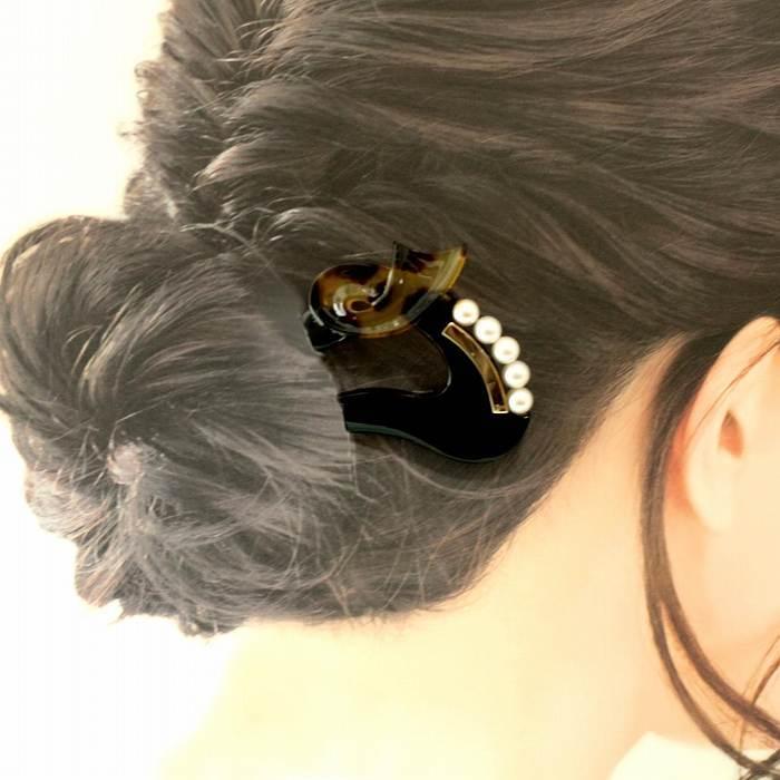 本べっ甲 かんざし おしゃれ丸型 18金プレート あこや真珠付 ヘア 
