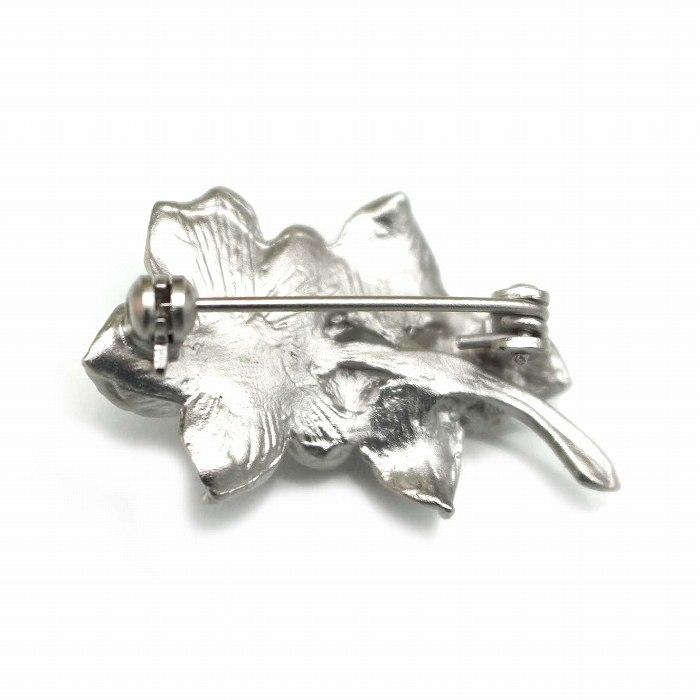 血赤珊瑚 ブローチ 5mm玉 高知県産血赤珊瑚 カラーグレード4（の