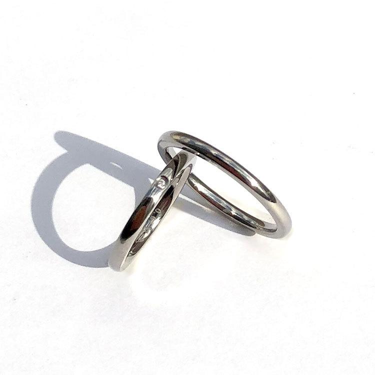 上品 純チタンリング ダイヤモンド ペアリング 2本セット 指輪 刻印無料 即納 レディース メンズ マリッジリング 安い 結婚指輪 Es Ti05 父の日 Honeymoon Style