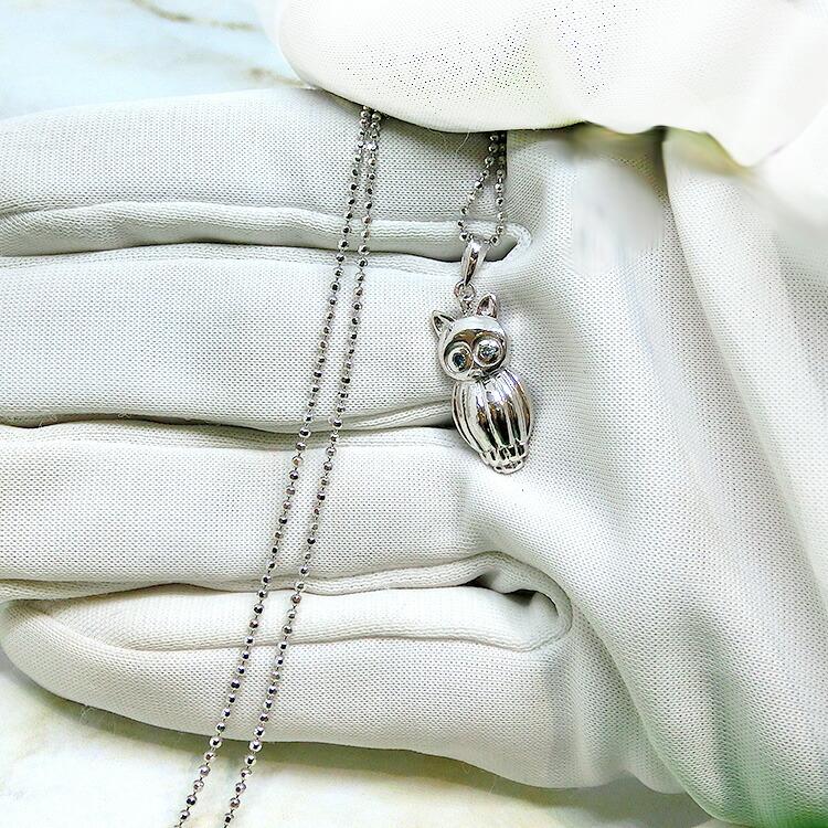ふくろう ネックレス 14金18金 ホワイトゴールド ブルーダイヤモンド K14WG K18WG 縁起物 フクロウ ダイヤ 4月誕生石 梟 モチーフの画像