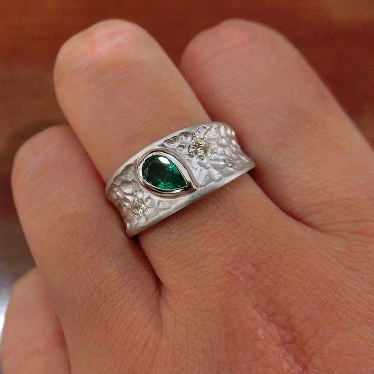 エメラルド リング 鑑別書付 プラチナ 5月誕生石 ダイヤモンド PT900