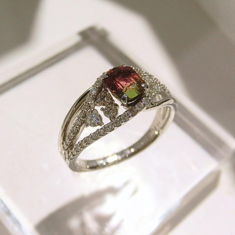 バイカラートルマリン リング プラチナ 10月誕生石 ダイヤモンド 指輪 電気石 11号 T-0.574ct D-0.39ct 豪華 PT900 マゼンタ グリーン (t71)の画像