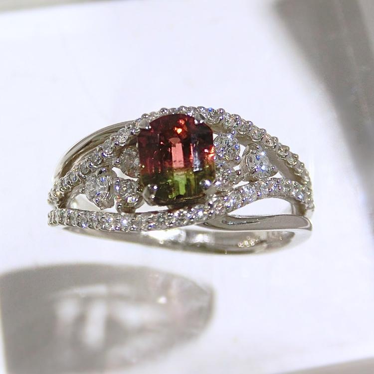 バイカラートルマリン リング プラチナ 10月誕生石 ダイヤモンド 指輪 電気石 11号 T-0.574ct D-0.39ct 豪華 PT900 マゼンタ グリーン (t71)の画像