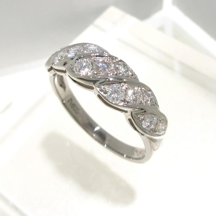 ダイヤモンド プラチナ リング 指輪 D-0.50ct 12号 PT 存在感 ご褒美 おしゃれ 美しい クラシック 豪華 斜めライン (t79)の画像