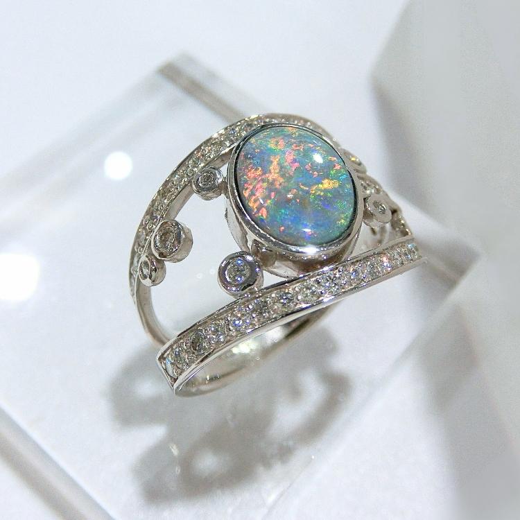 ボルダーオパール リング ダイヤモンド プラチナ 指輪 10月誕生石